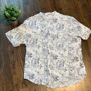 Men’s button down Merona shirt